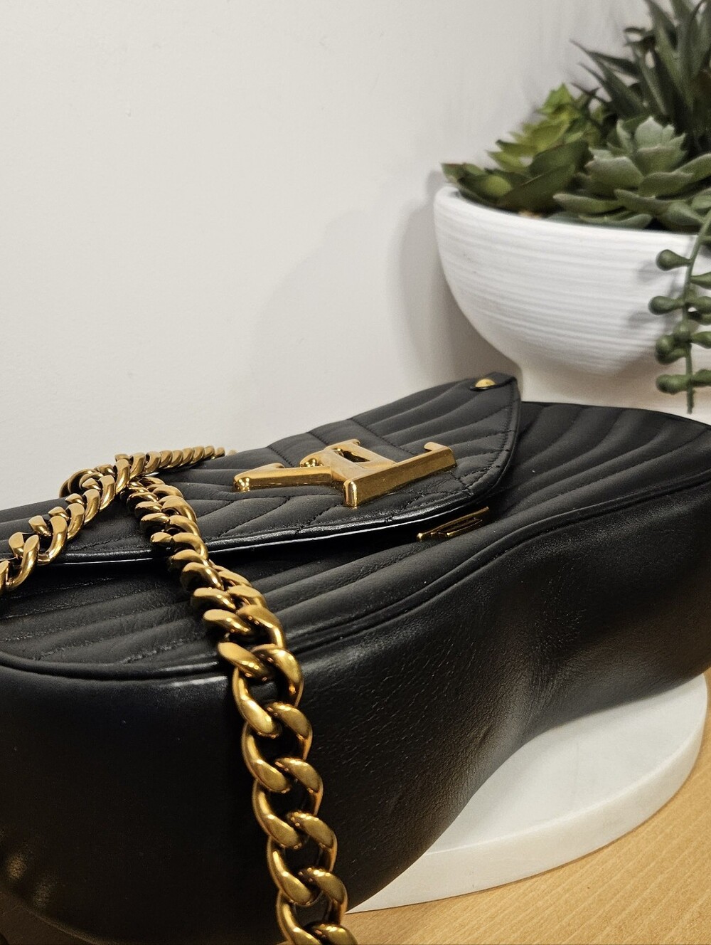 Louis Vuitton New Wave Chain Bag Quilted Leather MM - Picture 12 of 12